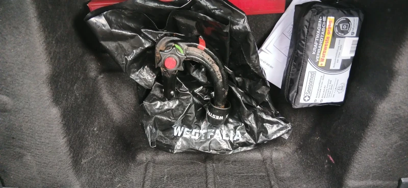 Toyota Verso  1.8 Edition, снимка 17 - Автомобили и джипове - 53189353