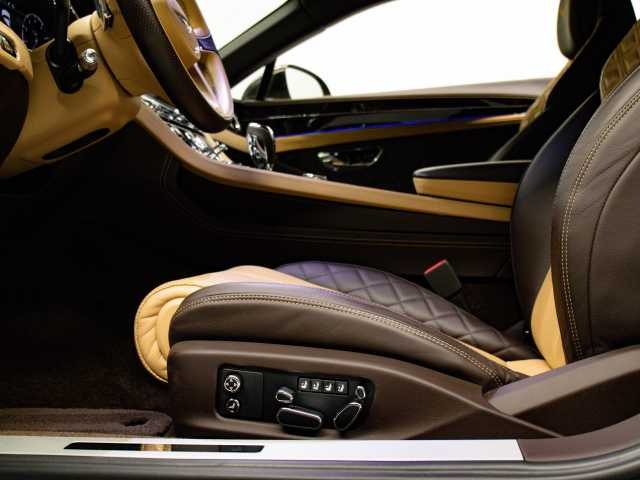 Bentley Continental gt Spectre W12 Mulliner Налична в BG, снимка 9 - Автомобили и джипове - 46243982
