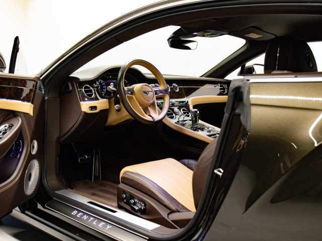 Bentley Continental gt Spectre W12 Mulliner Налична в BG, снимка 8 - Автомобили и джипове - 45694565