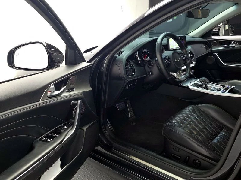 Kia Stinger 2.5 Automatic, снимка 10 - Автомобили и джипове - 55880057