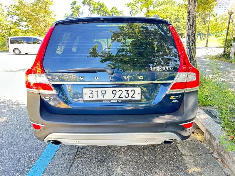 Volvo Xc70 D5 3Rd Generation, снимка 4 - Автомобили и джипове - 56656106