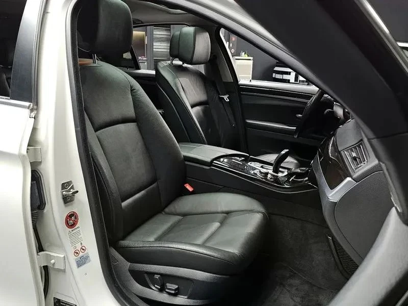 BMW 520, снимка 10 - Автомобили и джипове - 56690257