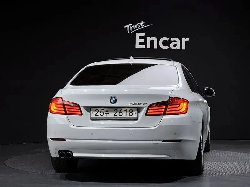 BMW 520, снимка 4 - Автомобили и джипове - 56690257