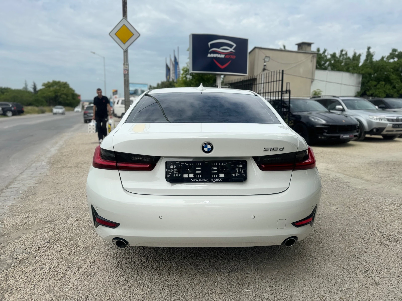 BMW 318 * * * 12750km* * *  - изображение 5