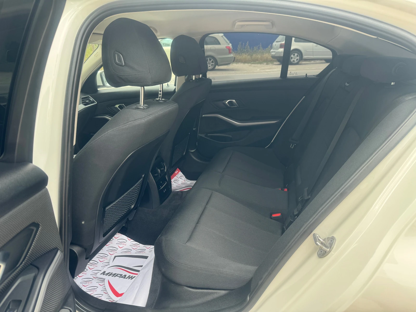 BMW 318 * * * 12750km* * *  | Mobile.bg — изображение 11