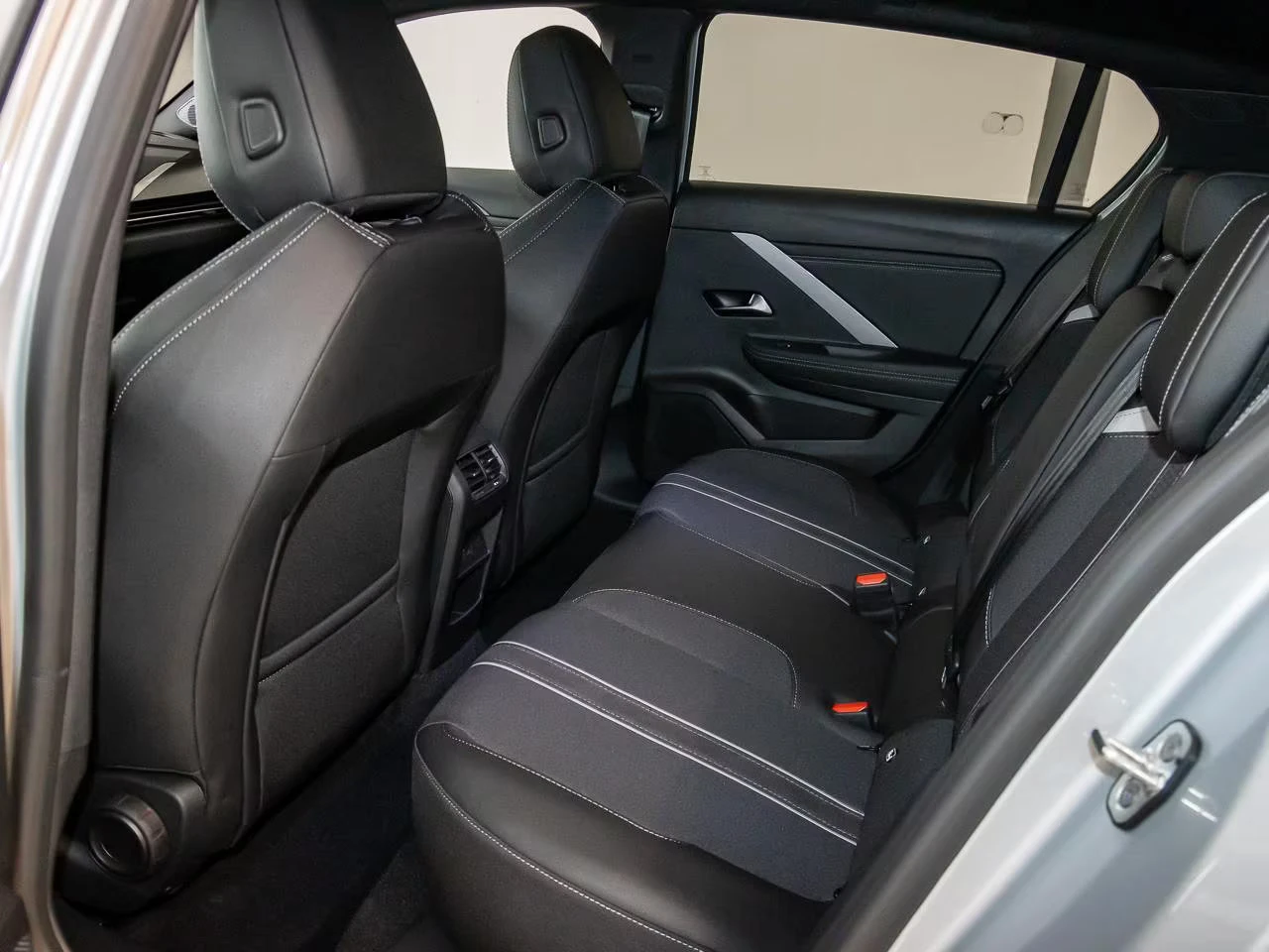 Opel Astra !/GS/136HP/ACC/360/NAVI/DIGITAL/LED/708v | Mobile.bg   12