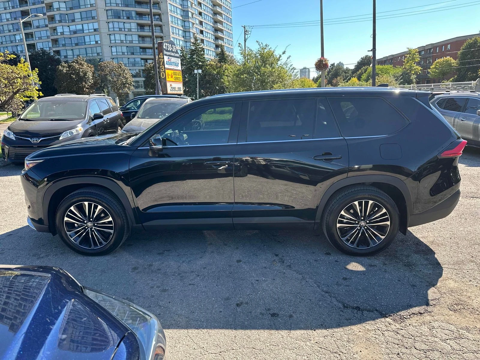 Toyota Grand Highlander Hybrid MAX Platinum AWD CARFAX    | Mobile.bg   2