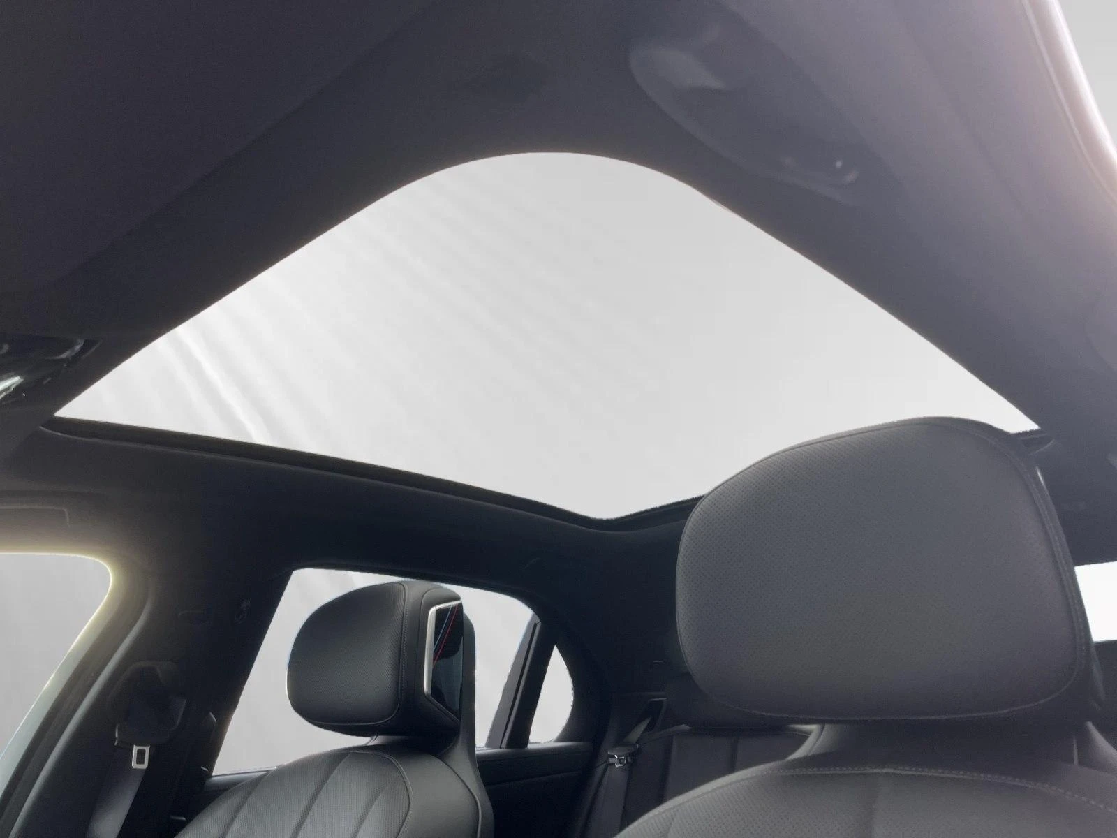 BMW 740 d/xDrive/M-SPORT/ICONIC GLOW/SKY LOUNGE/B&W/HEADUP - изображение 8