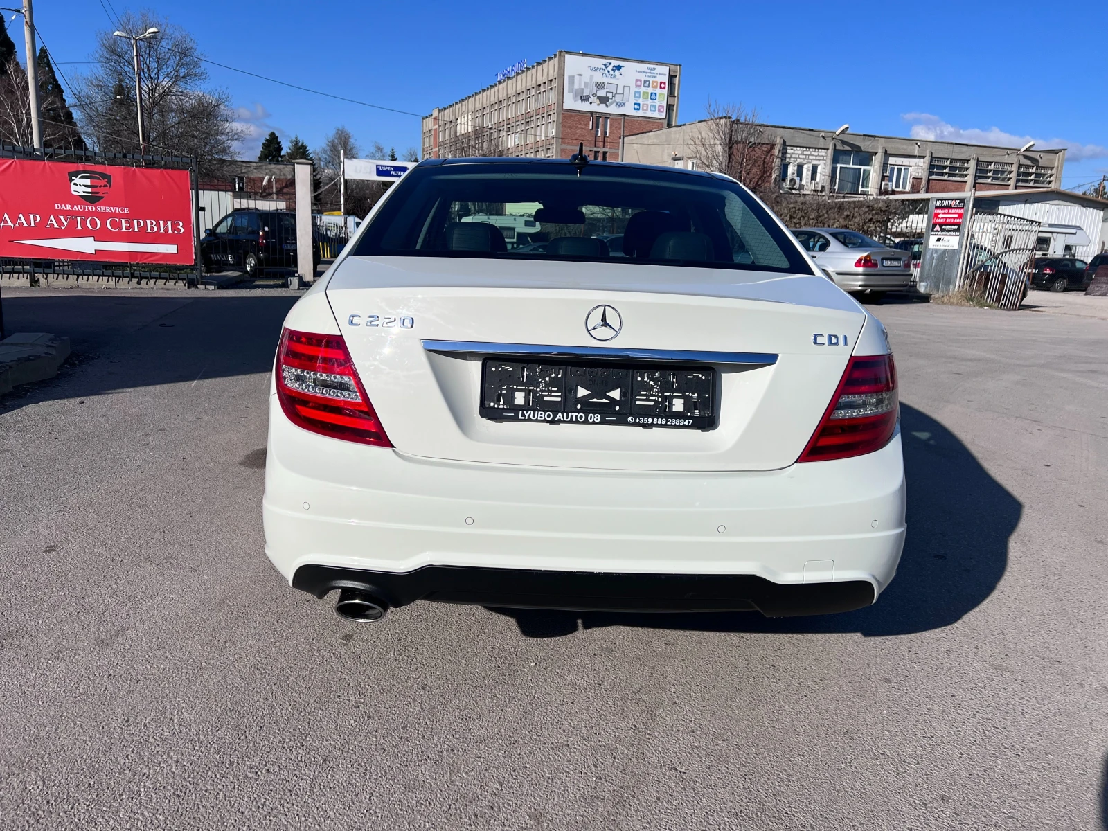 Mercedes-Benz C 220 D FACELIFT AMG ПАНОРАМА АВТОМАТ НАВИ КОЖА ТОП  - изображение 5