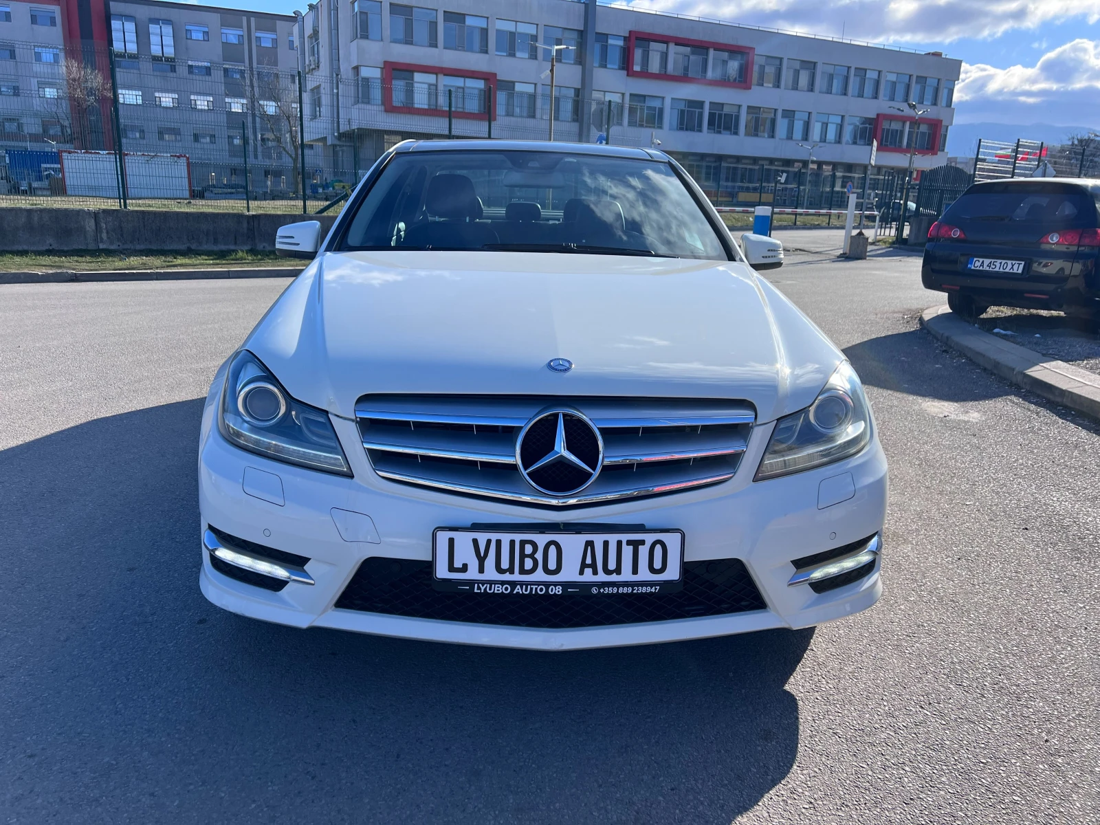 Mercedes-Benz C 220 D FACELIFT AMG ПАНОРАМА АВТОМАТ НАВИ КОЖА ТОП  - изображение 2