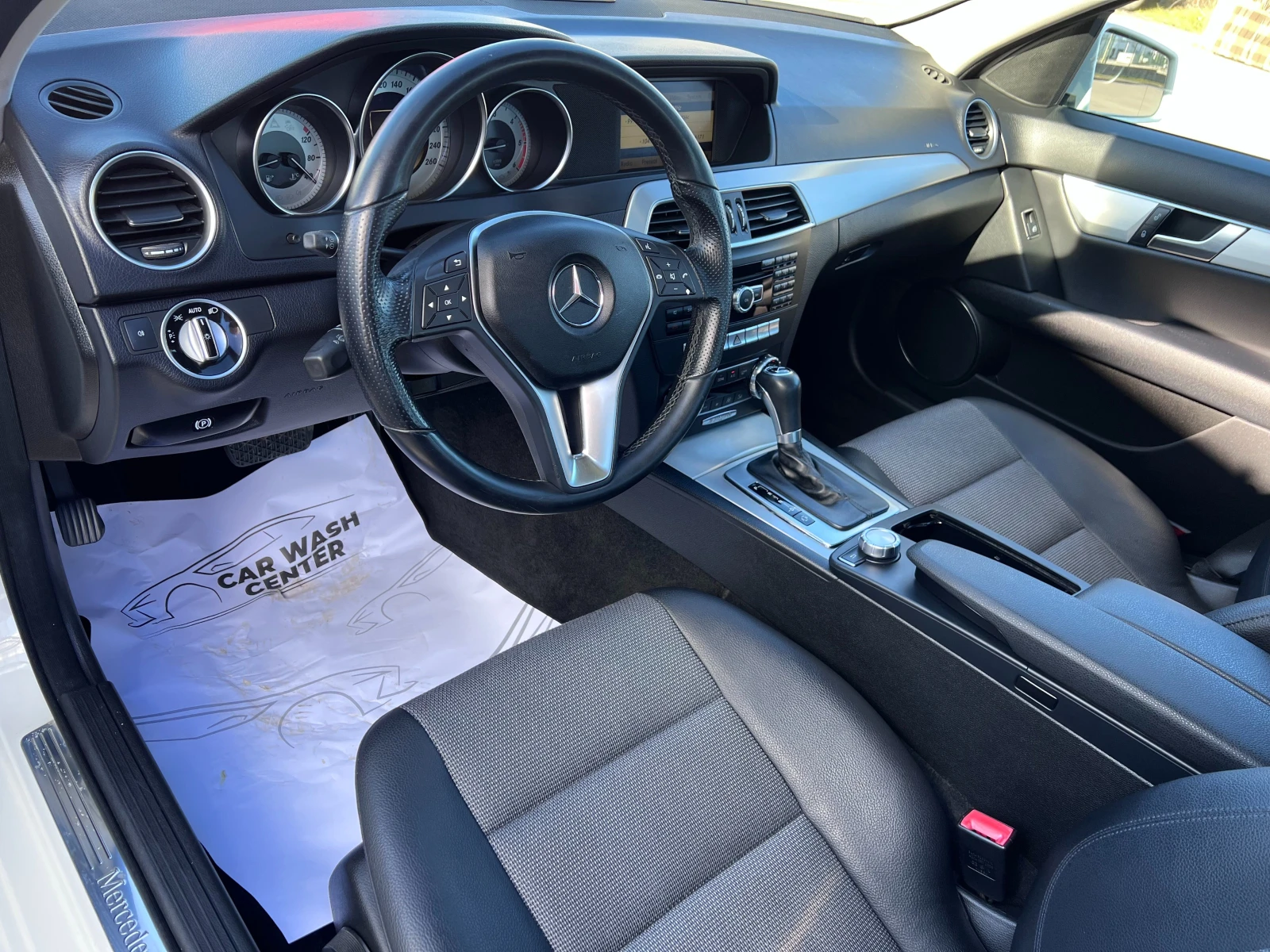 Mercedes-Benz C 220 D FACELIFT AMG ПАНОРАМА АВТОМАТ НАВИ КОЖА ТОП  - изображение 8