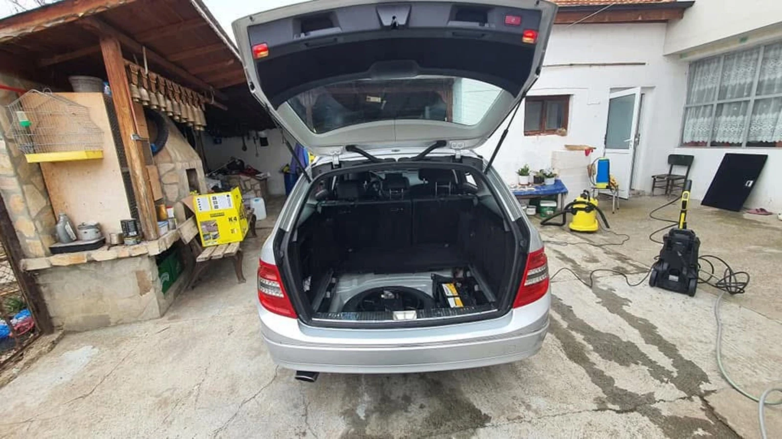 Mercedes-Benz C 220 2.2 - изображение 4