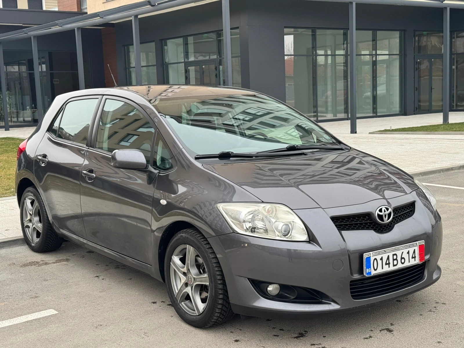Toyota Auris 1, 33 VVT-i* НАВИГАЦИЯ* 2009 г* 6 СКОРОСТИ - изображение 4