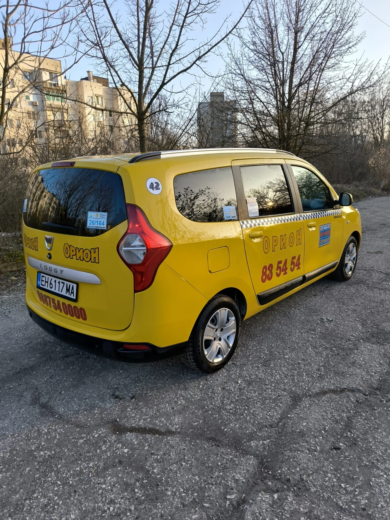 Dacia Lodgy 1.6* Газ* Клима* Кожа - изображение 3