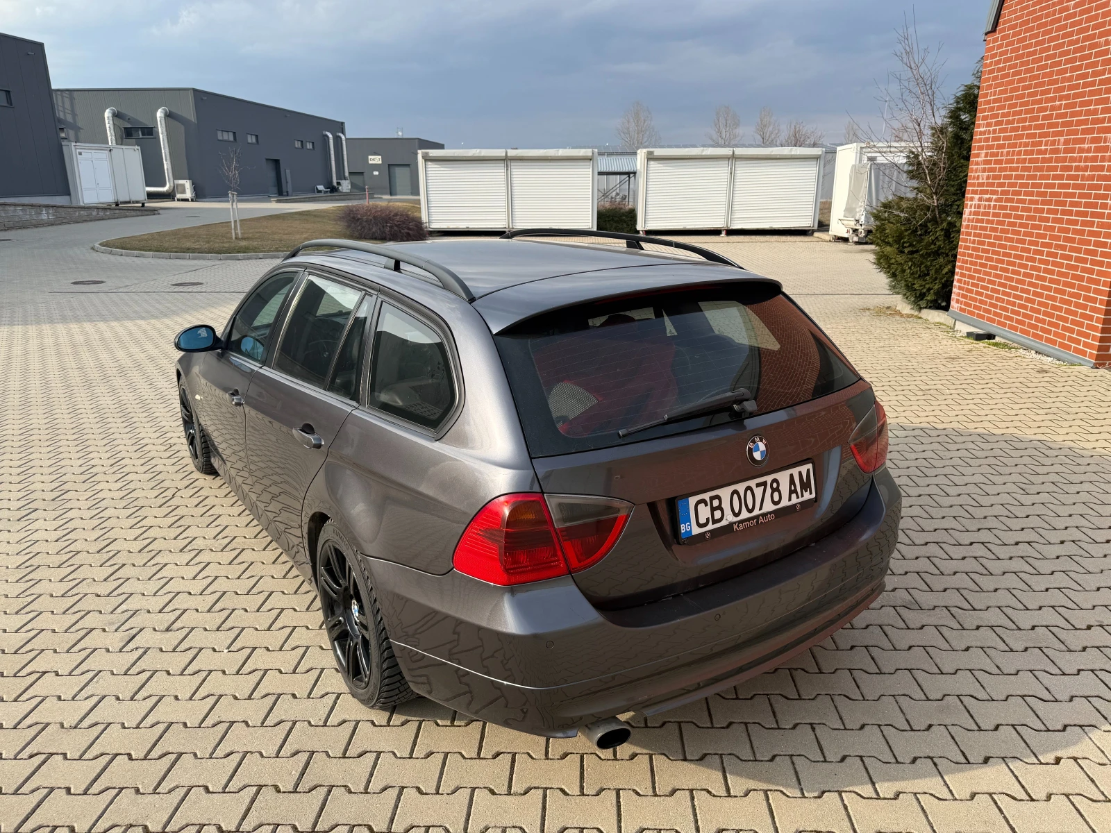 BMW 320 E91 - изображение 2