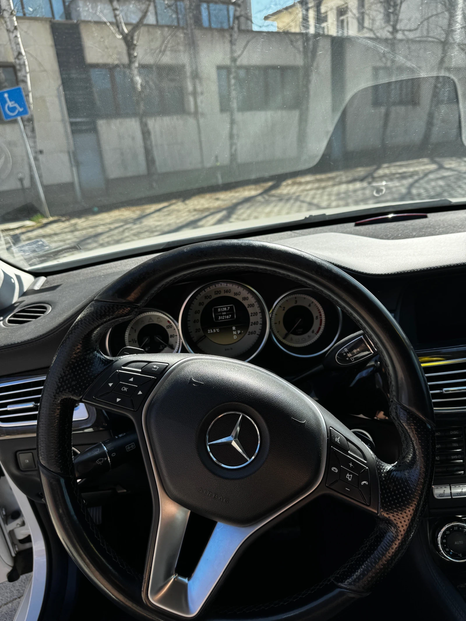 Mercedes-Benz CLS 350, снимка 12 - Автомобили и джипове - 53892022