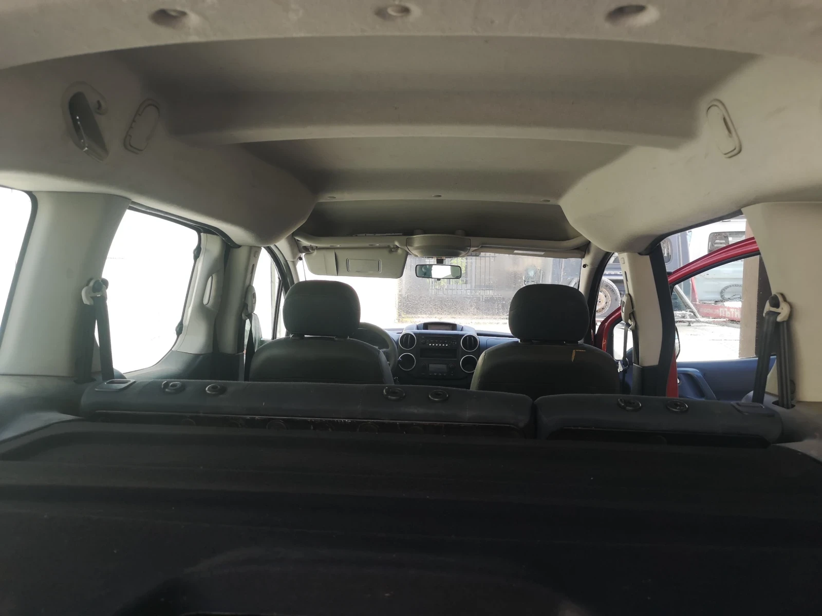 Peugeot Partner 1.6HDI, снимка 10 - Автомобили и джипове - 53953121