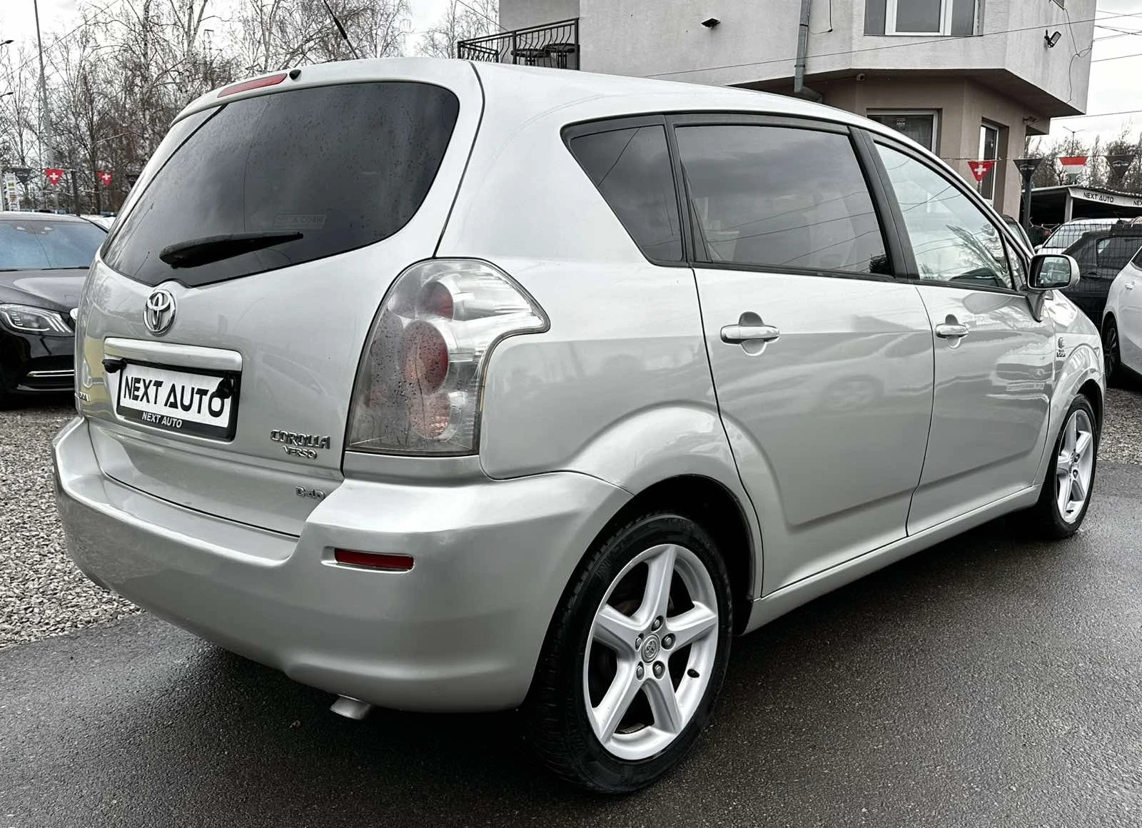 Toyota Corolla verso 2.2D-CAT 177HP 6+ 1, снимка 5 - Автомобили и джипове - 53961134