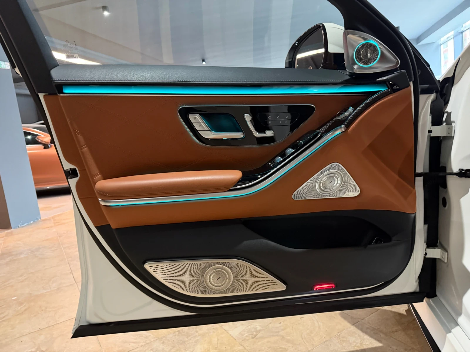 Mercedes-Benz S 63 AMG E Performance L 4M , снимка 7 - Автомобили и джипове - 53982423