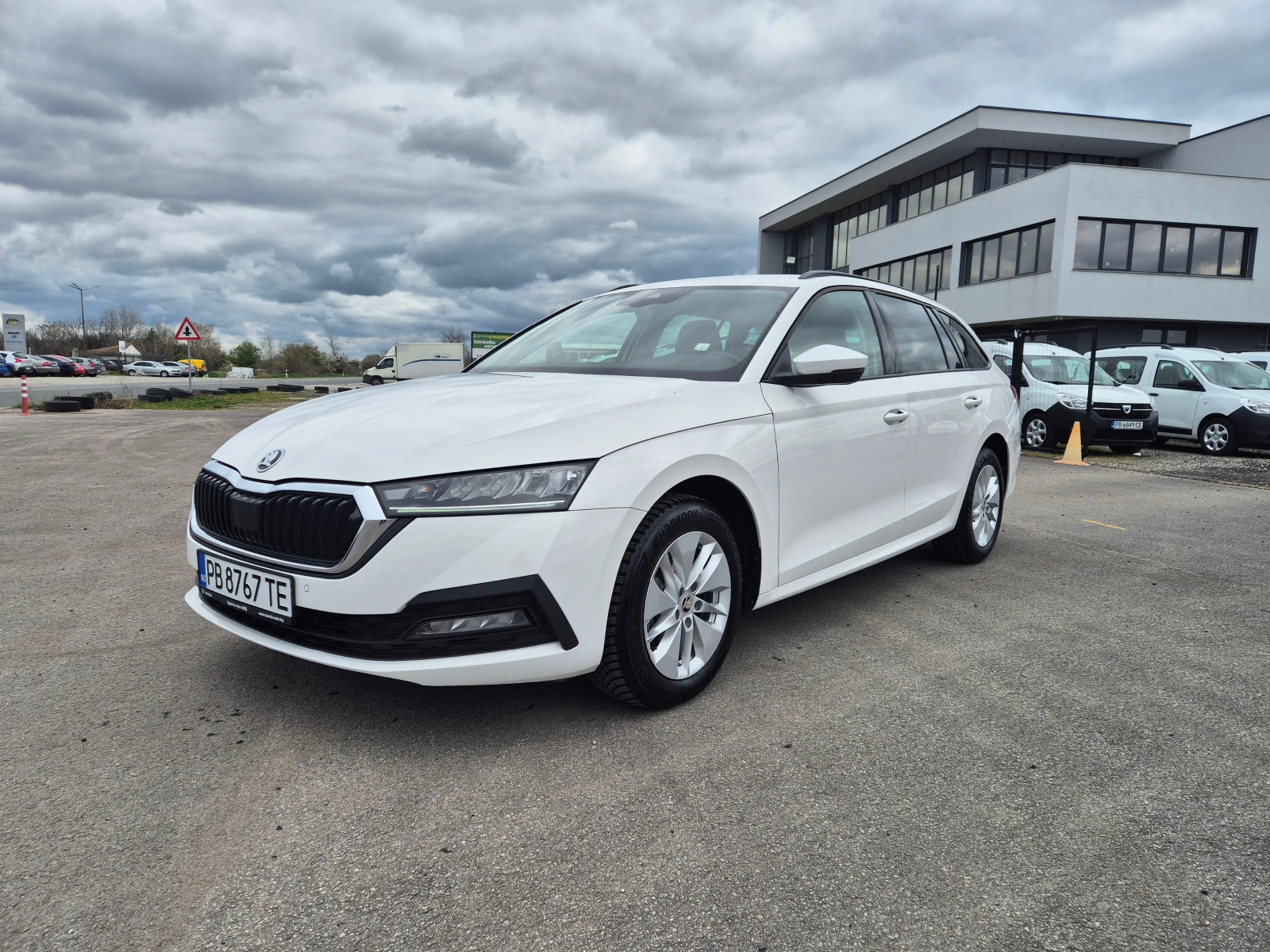 Skoda Octavia С Гаранция 2.0TDI-А/Т | Auto.bg — изображение 1