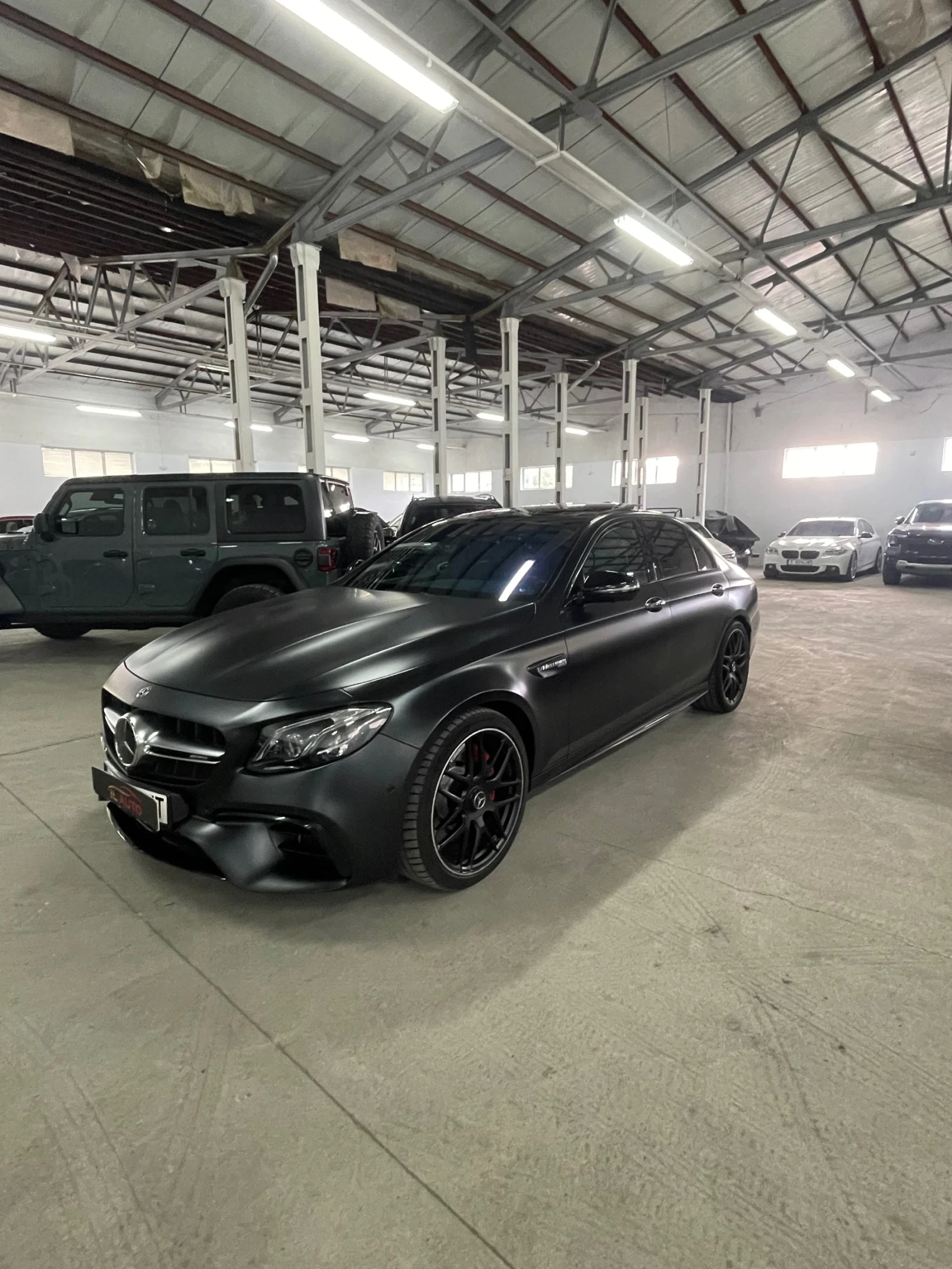 Mercedes-Benz E 63 AMG S/Edition1/Burm/distr/обдух/вакум/панор/360/ФУЛЛ!!, снимка 3 - Автомобили и джипове - 54487249