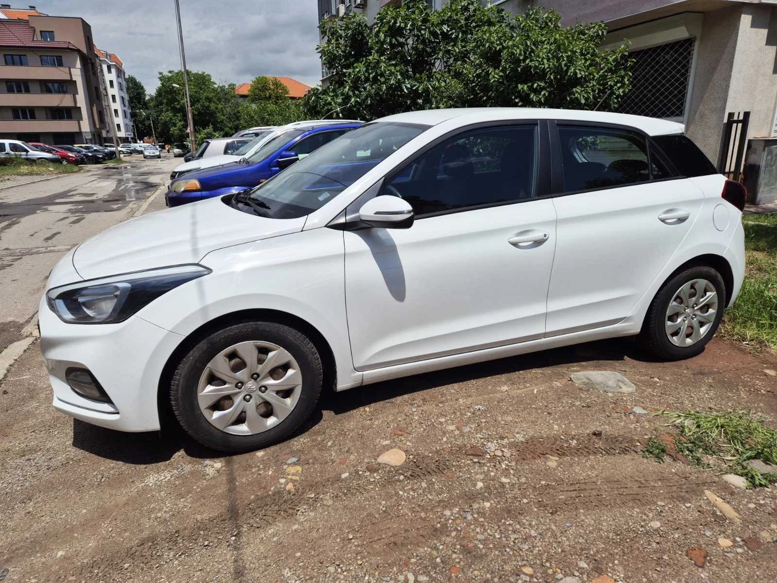 Hyundai I20, снимка 2 - Автомобили и джипове - 54760833