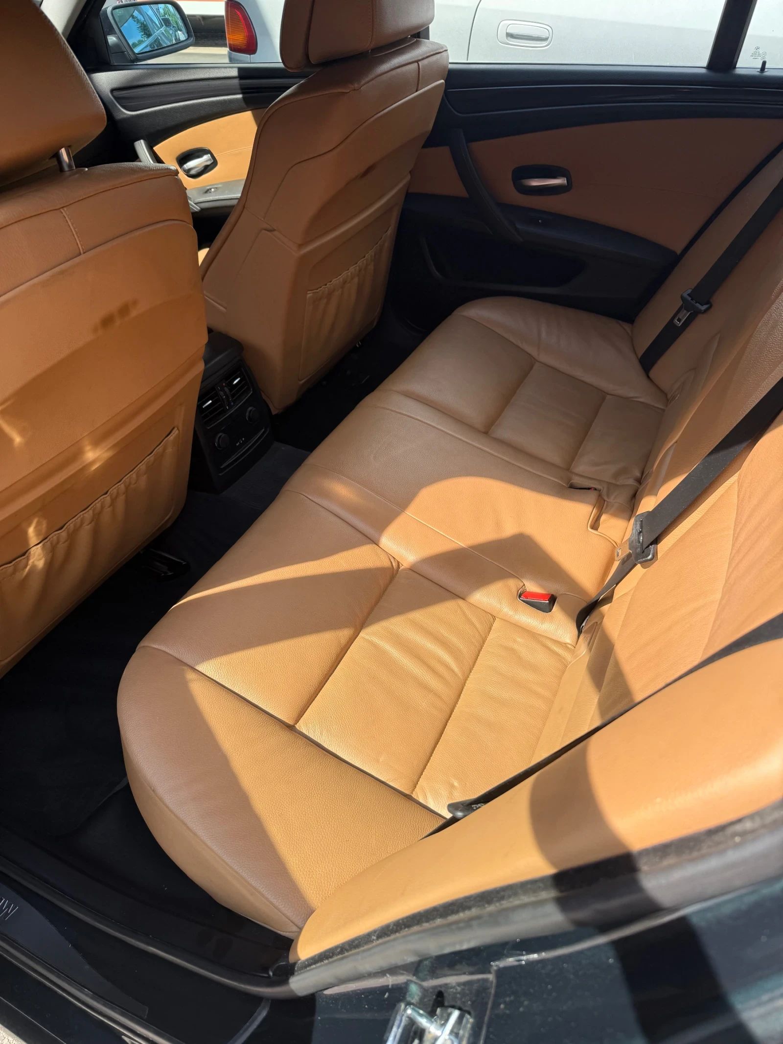 BMW 525 Швейцария/Задно/Фулл/Индивидуал!, снимка 7 - Автомобили и джипове - 54857613