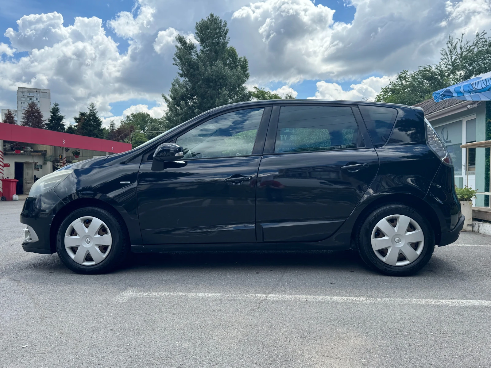 Renault Scenic Bose, снимка 6 - Автомобили и джипове - 54892537