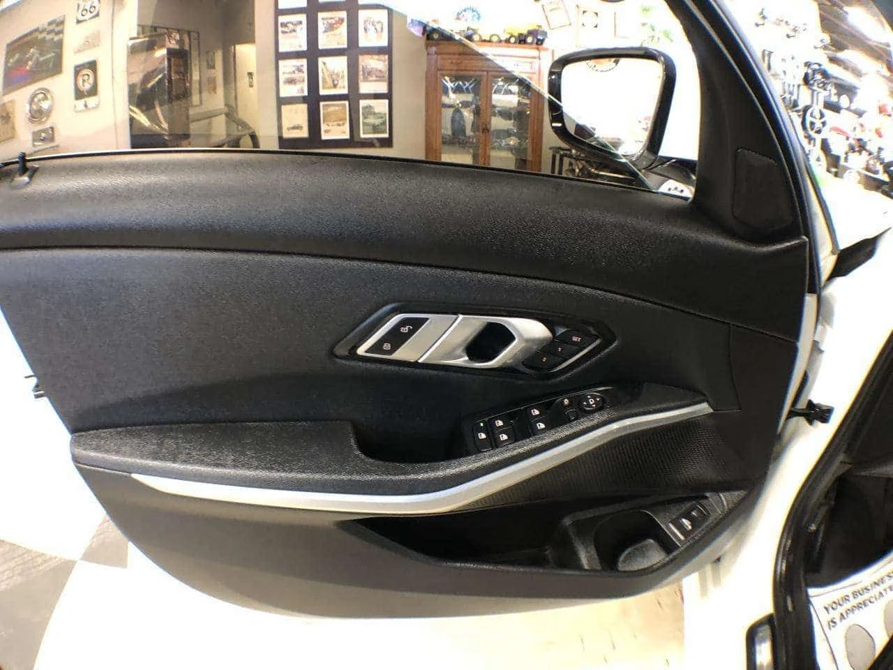 BMW 330 * 330I X DRIVE SPORT PKG LEATHER SUNROOF NAVI CAME, снимка 13 - Автомобили и джипове - 55153504