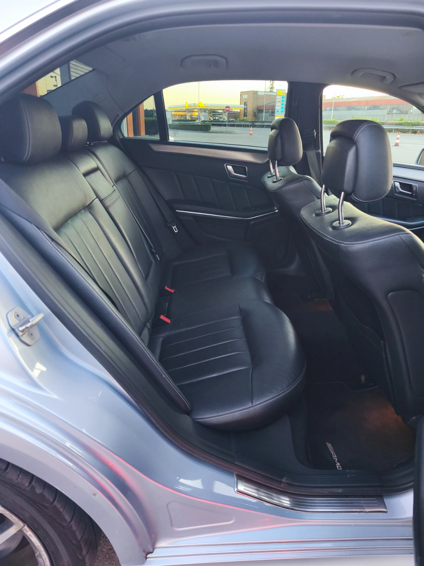 Mercedes-Benz E 350 d AMG LINE , снимка 14 - Автомобили и джипове - 55494605