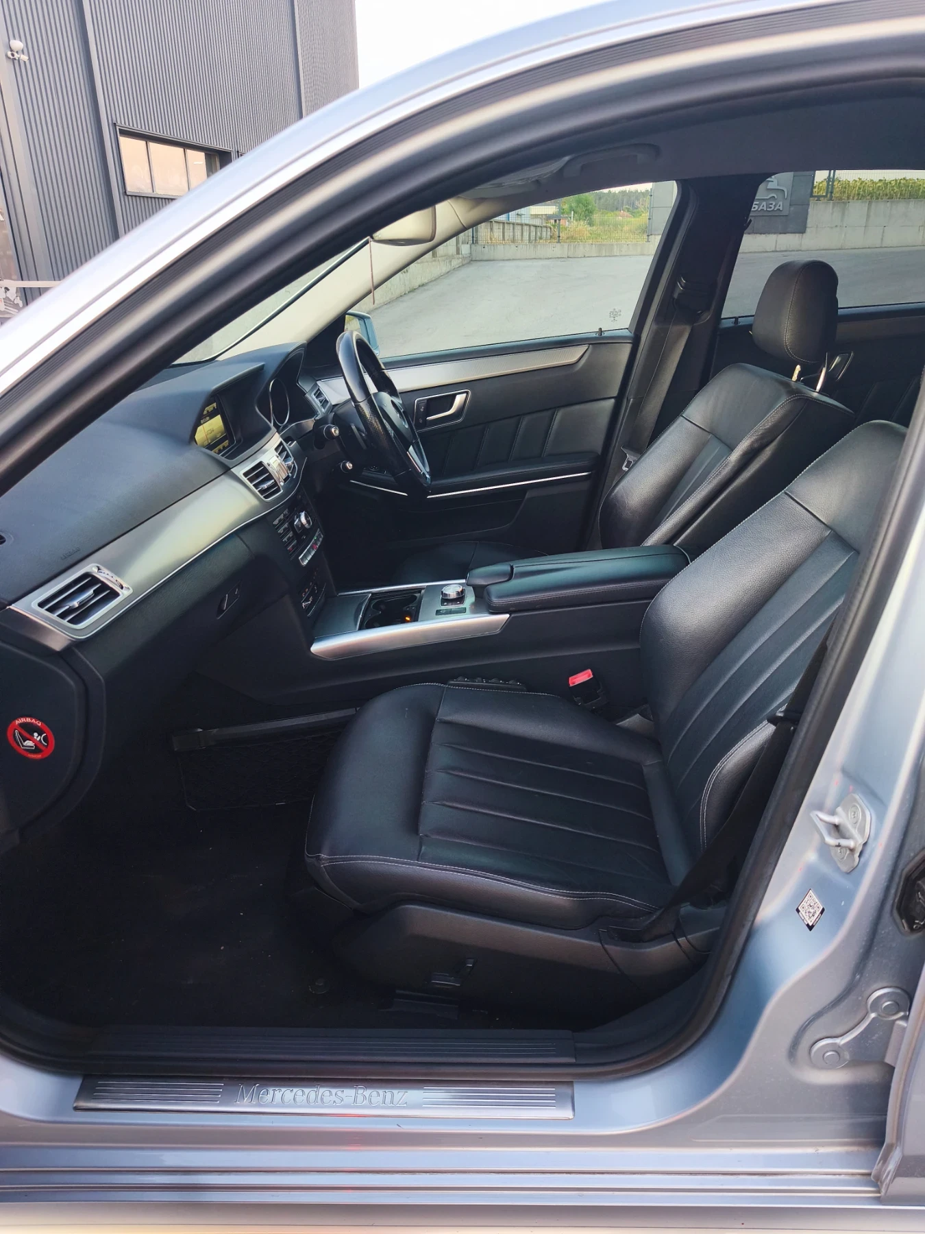 Mercedes-Benz E 350 d AMG LINE , снимка 16 - Автомобили и джипове - 55494605