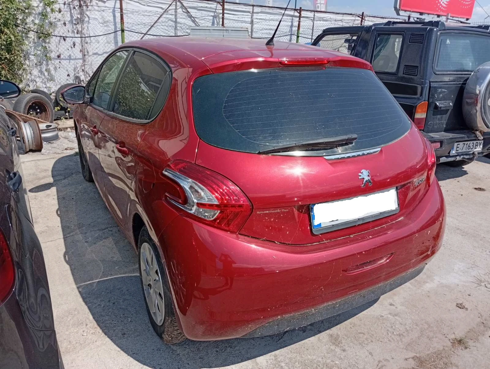Peugeot 208 1.2b, снимка 4 - Автомобили и джипове - 55577311
