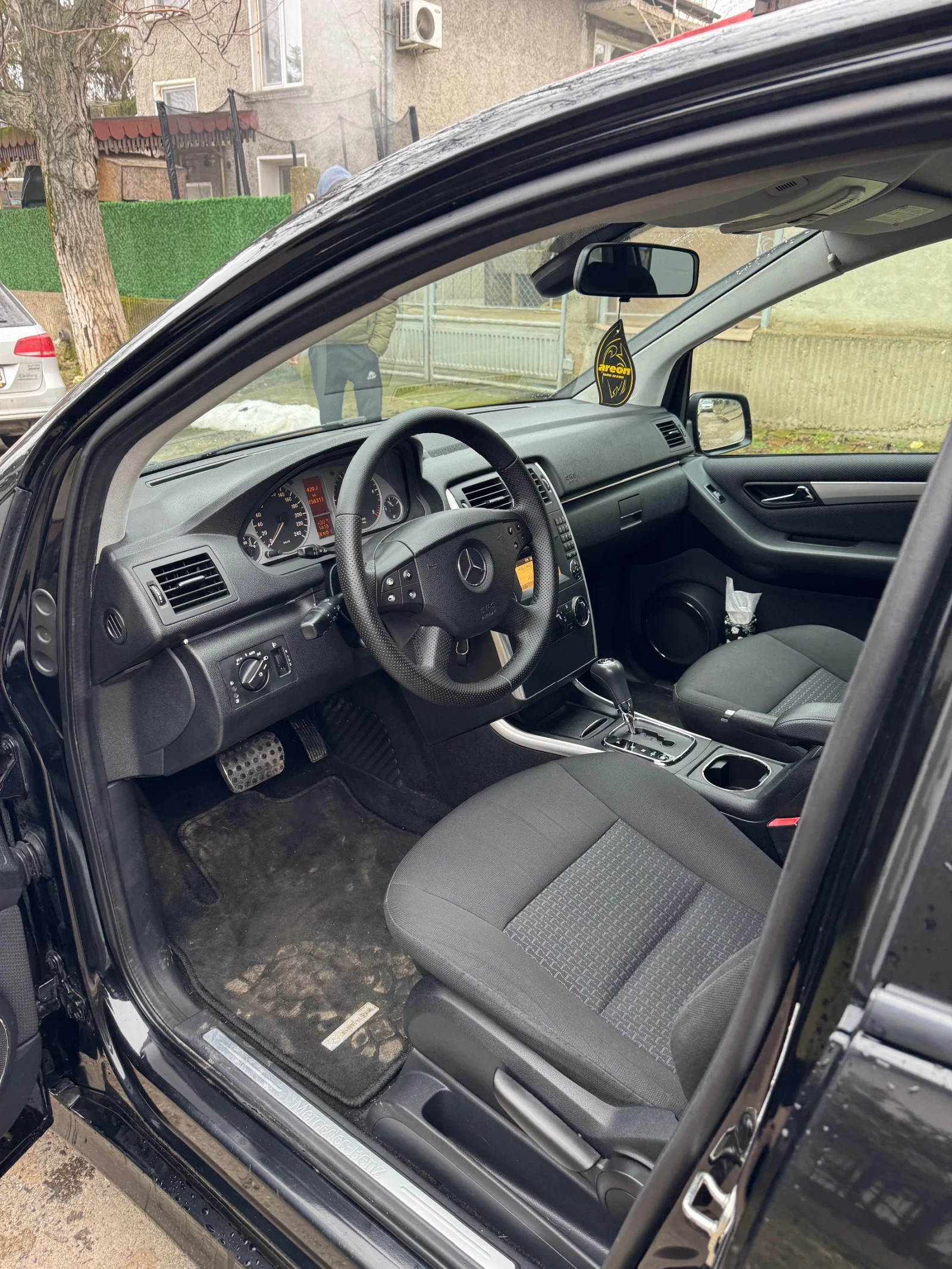 Mercedes-Benz B 180, снимка 7 - Автомобили и джипове - 55666209