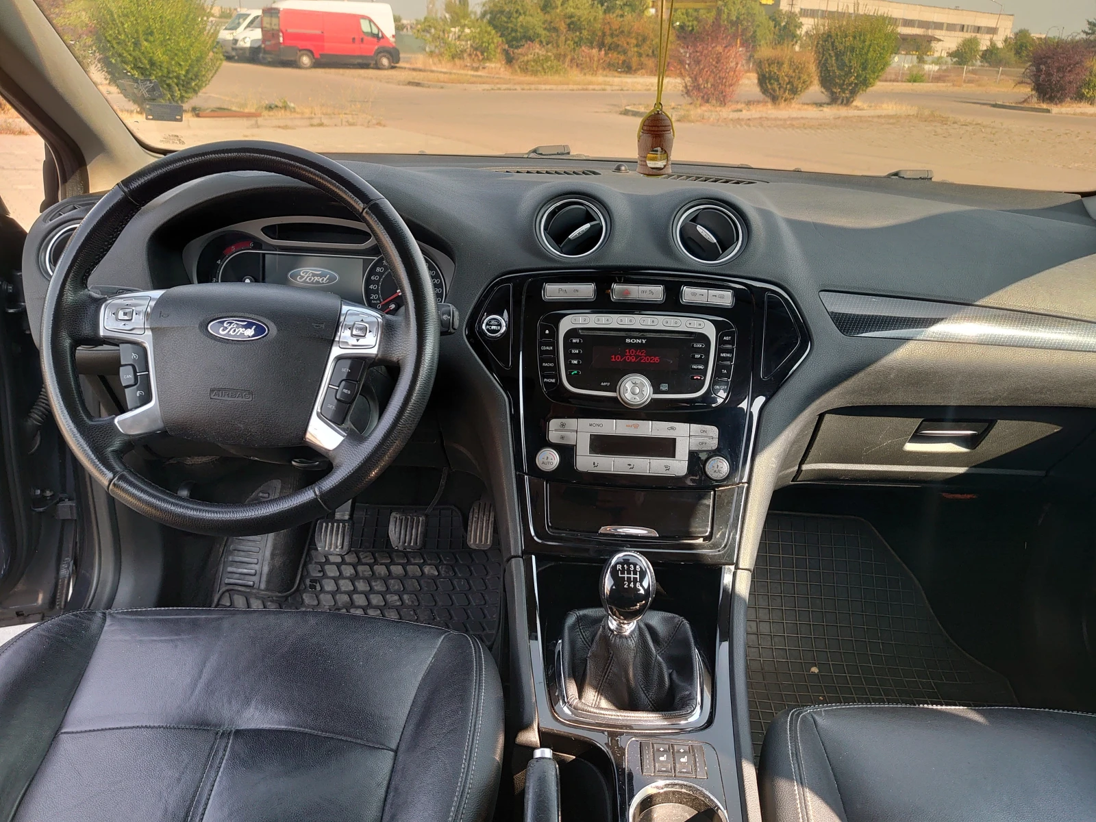 Ford Mondeo 2.0 163 к.с., снимка 13 - Автомобили и джипове - 56046045