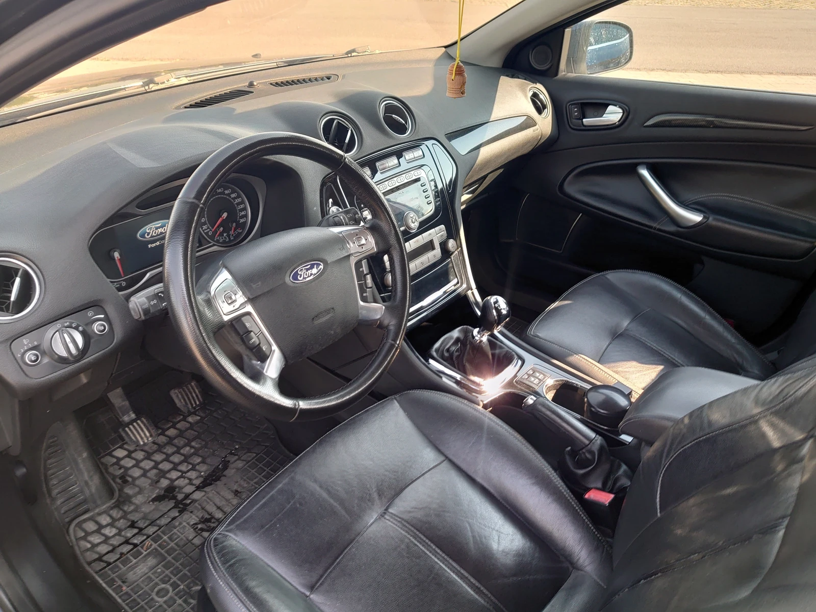 Ford Mondeo 2.0 163 к.с., снимка 12 - Автомобили и джипове - 56046045