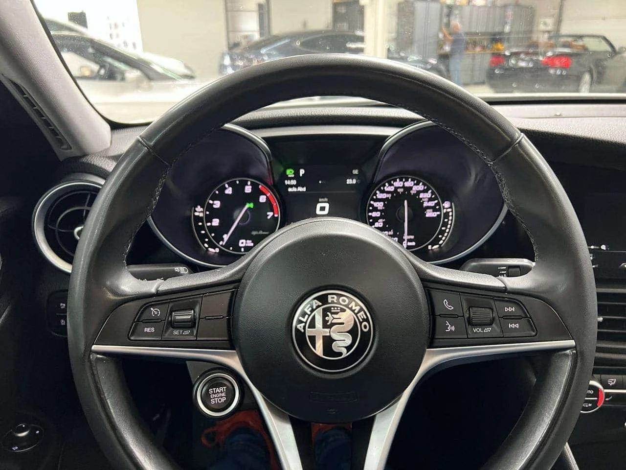 Alfa Romeo Giulia * 2.0 Turbo 16V Ti Sport AWD * 8ZF * CARFAX *  | Mobile.bg � ����������� 11