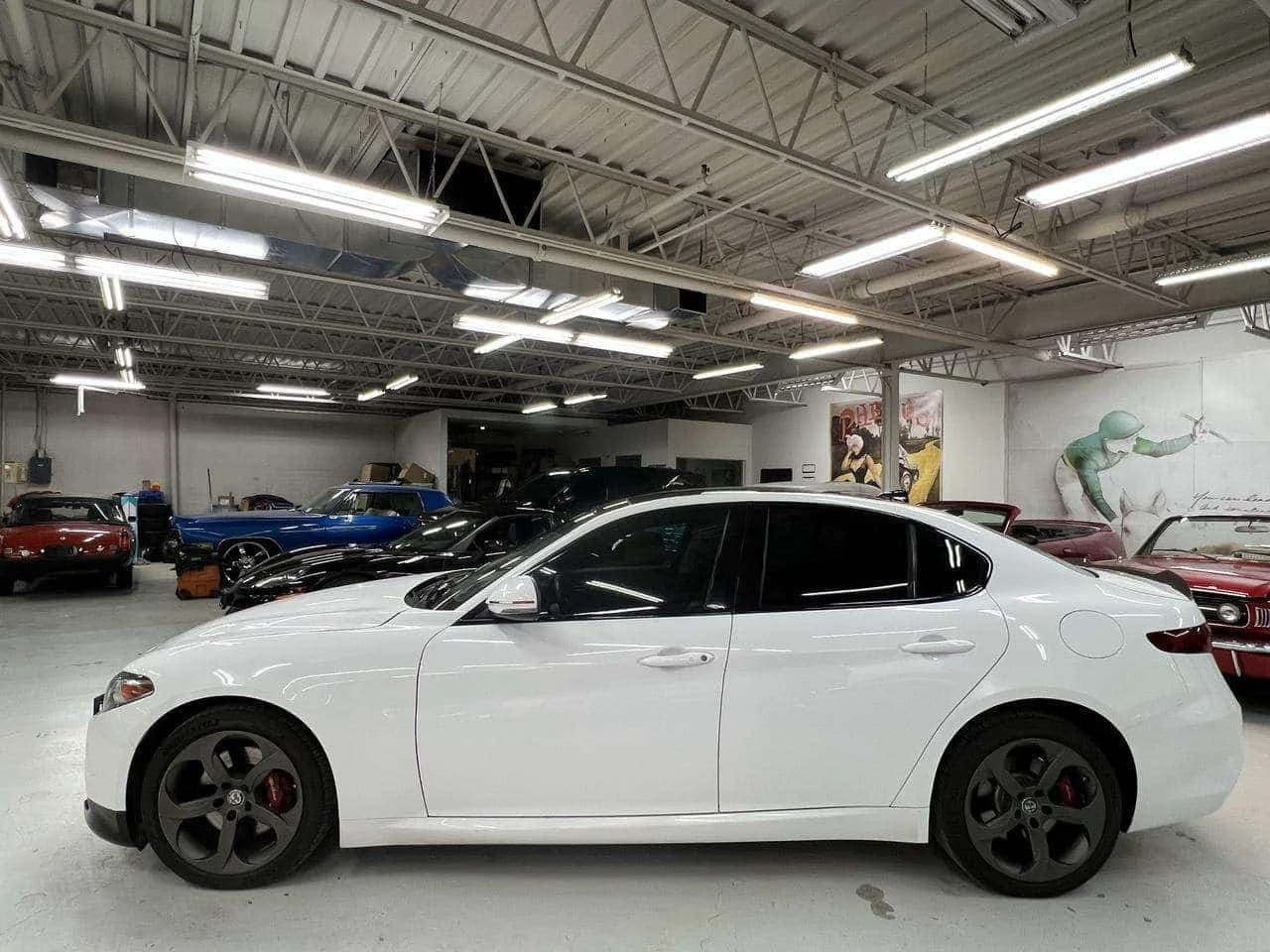 Alfa Romeo Giulia * 2.0 Turbo 16V Ti Sport AWD * 8ZF * CARFAX *  | Mobile.bg � ����������� 5