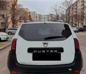 Dacia Duster 1.6i LED/Климатик/Мултимедия/OFF-road пакет, снимка 9