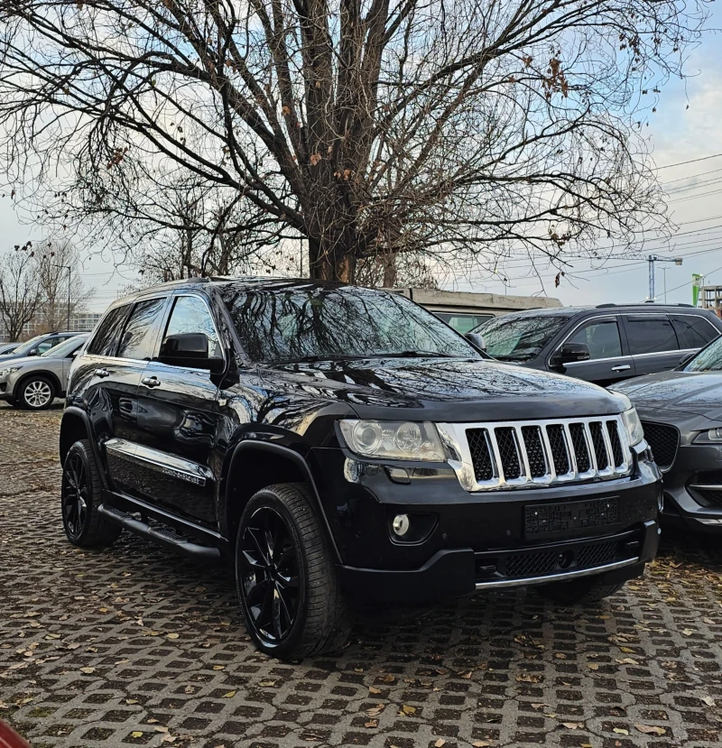 Jeep Grand cherokee 3.0 CRDI 241к.с. Overland 4x4 Панорама KeylessGo, снимка 3 - Автомобили и джипове - 48258240