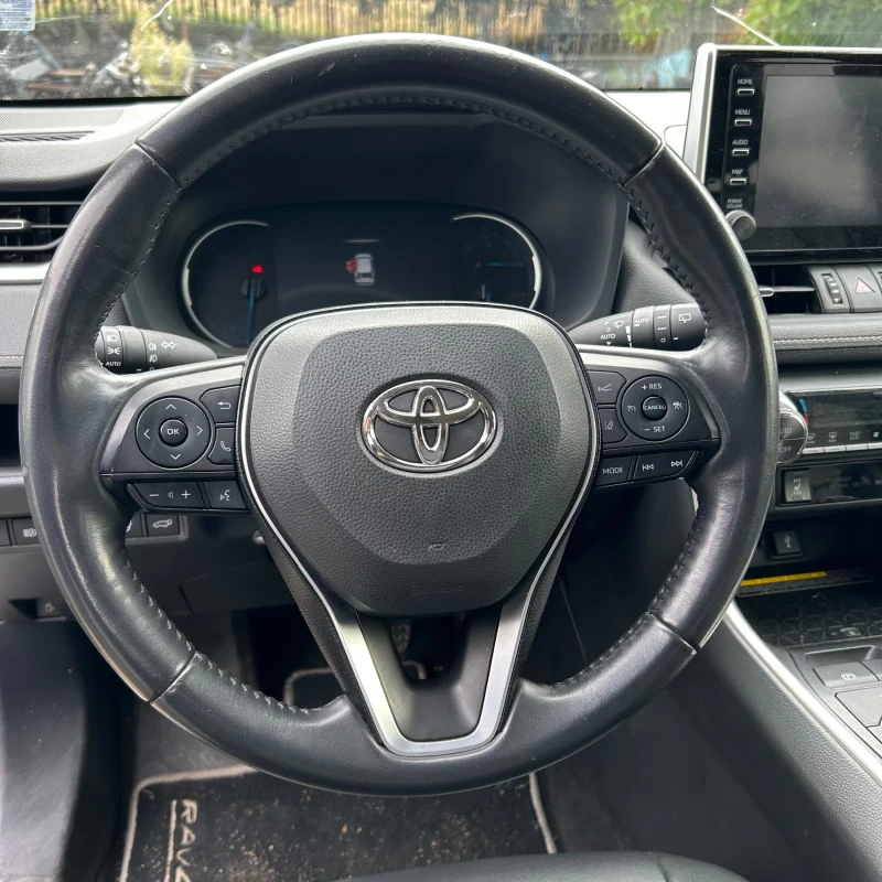 Toyota Rav4 2.5 Hybrid, снимка 11 - Автомобили и джипове - 51905314