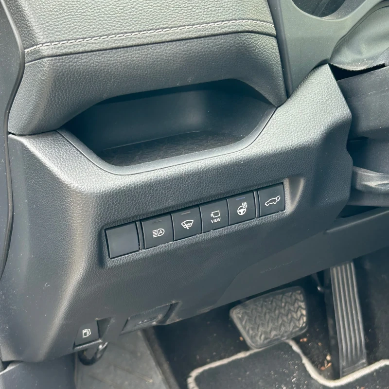 Toyota Rav4 2.5 Hybrid, снимка 9 - Автомобили и джипове - 51905314