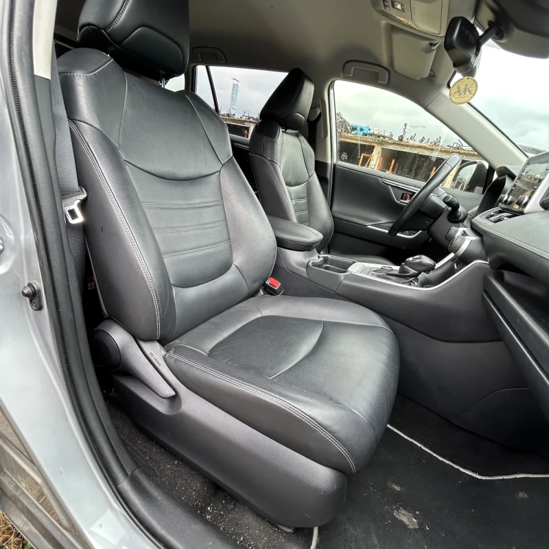 Toyota Rav4 2.5 Hybrid, снимка 7 - Автомобили и джипове - 51905314