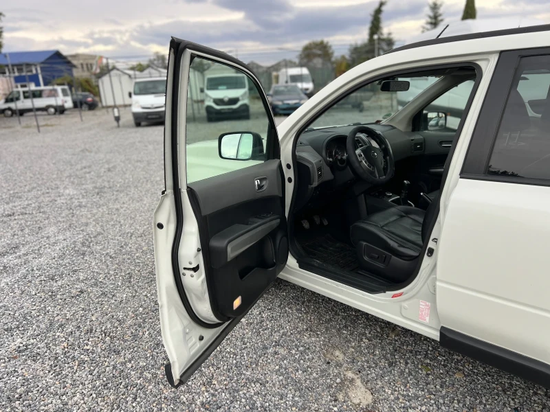 Nissan X-trail, снимка 6 - Автомобили и джипове - 51999333