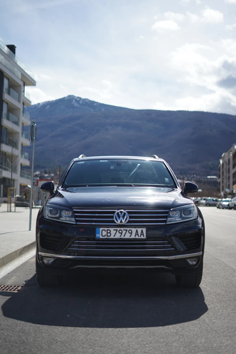 VW Touareg 3.0 TDI, снимка 2 - Автомобили и джипове - 52588312