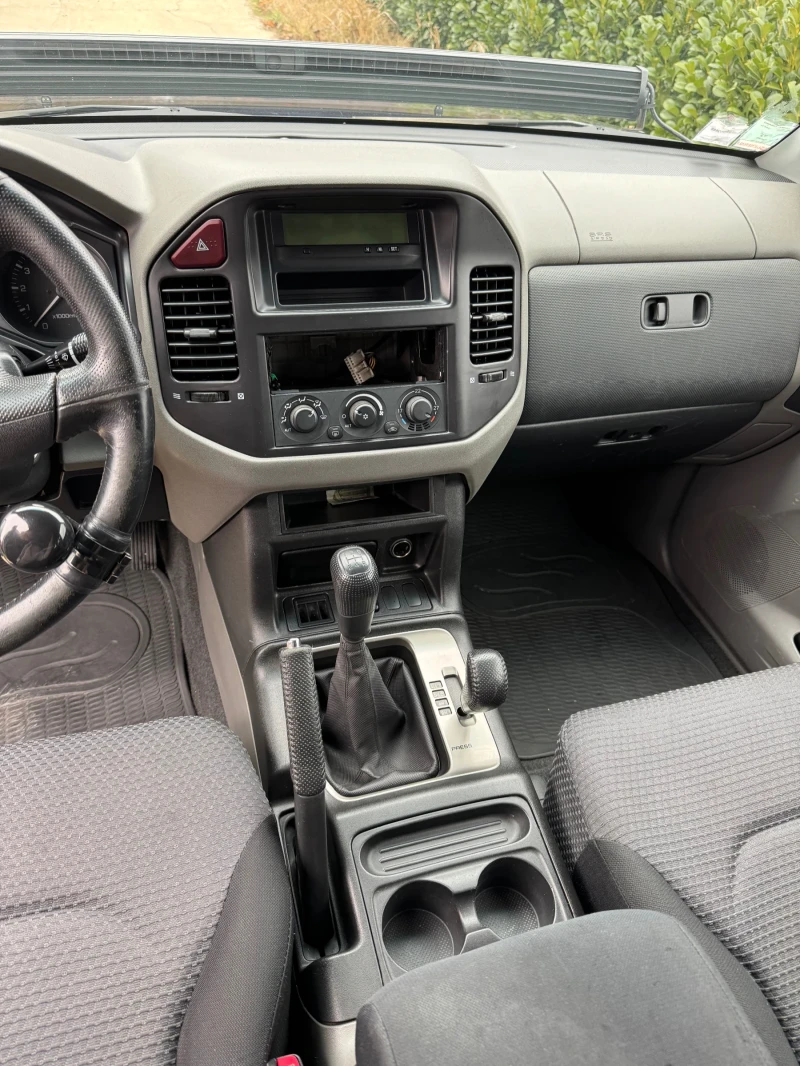 Mitsubishi Pajero Без ръжда, снимка 9 - Автомобили и джипове - 52874496