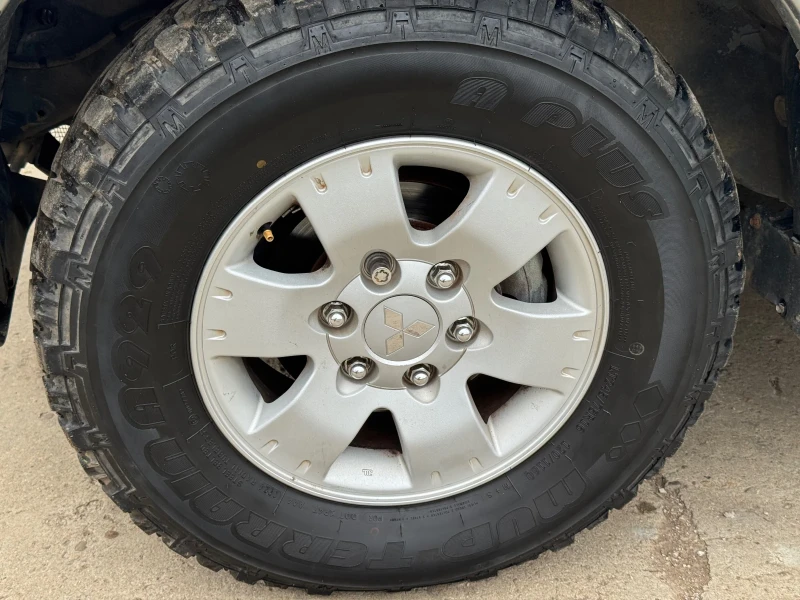 Mitsubishi Pajero Без ръжда, снимка 14 - Автомобили и джипове - 52874496