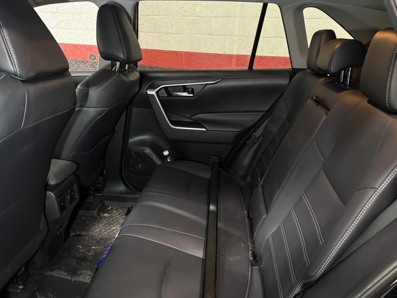 Toyota Rav4 2020 XLE * CARFAX * БЕЗ ПЪРВОНАЧАЛНА ВНОСКА, снимка 10 - Автомобили и джипове - 53096847
