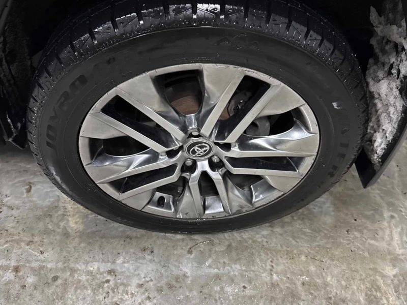 Toyota Rav4 2020 XLE * CARFAX * БЕЗ ПЪРВОНАЧАЛНА ВНОСКА, снимка 6 - Автомобили и джипове - 53096847