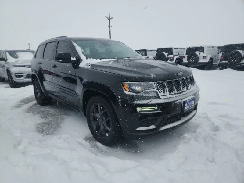 Jeep Grand cherokee 5.7 LIMITED X CARFAX, снимка 2 - Автомобили и джипове - 53188490