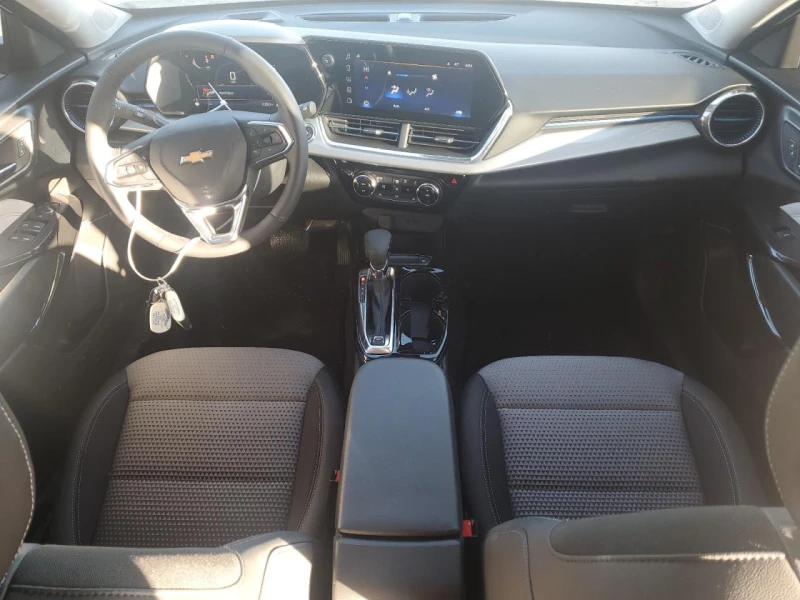 Chevrolet Trax 1.2l 1Lt, снимка 8 - Автомобили и джипове - 53323351